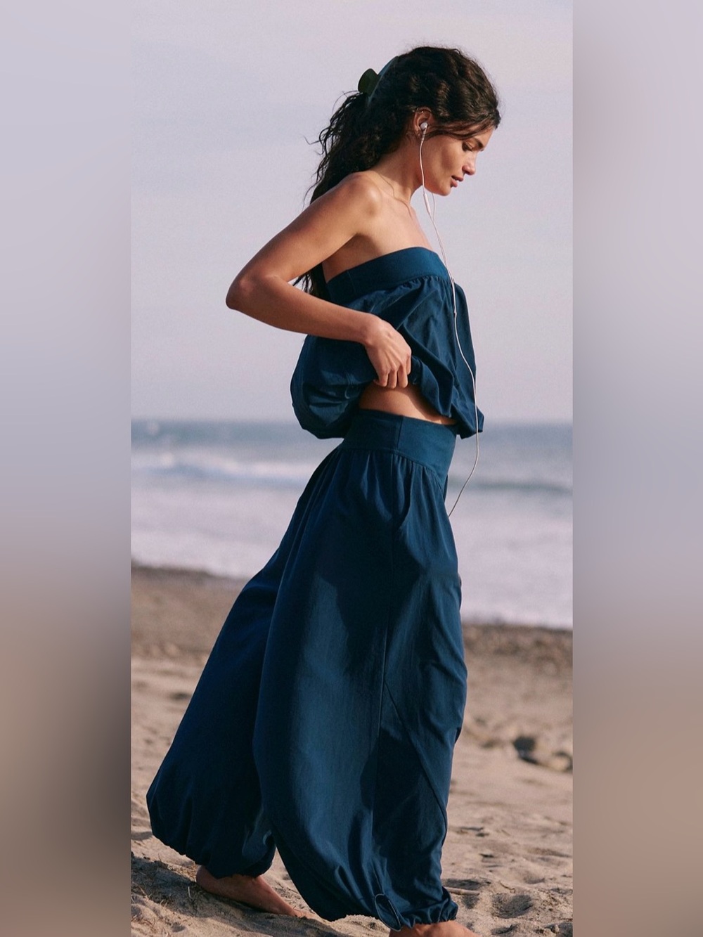 FREE PEOPLE MOVEMENT DOUBLE BUBBLE SET
BRAND NEW WITHOUT TAGS